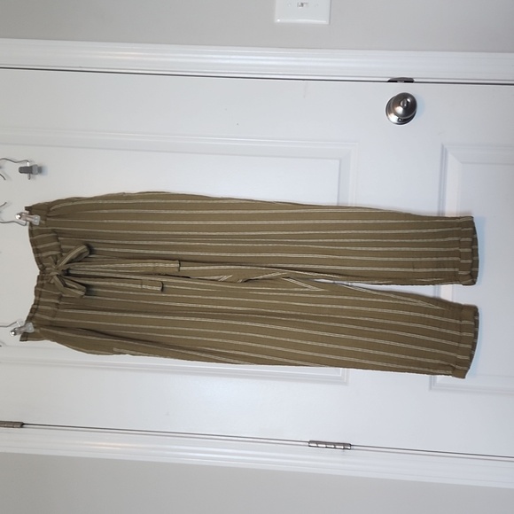 SO Pants - SO hi-rise tapered pants size medium